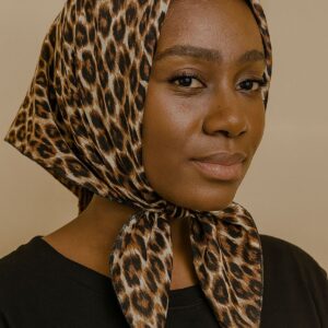 Taooma 5‑in‑1 Vintage Scarf